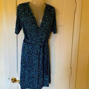 Lilly Pulitzer leopard print wrap dress . Sz Small